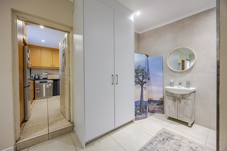 4 Bedroom Property for Sale in Royal Ascot Western Cape